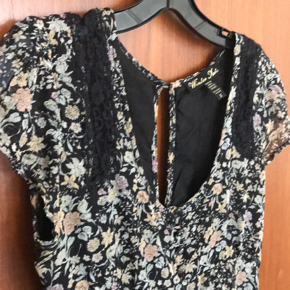 SOLD Winter Kate Floral mini dress - Picture 2 of 4